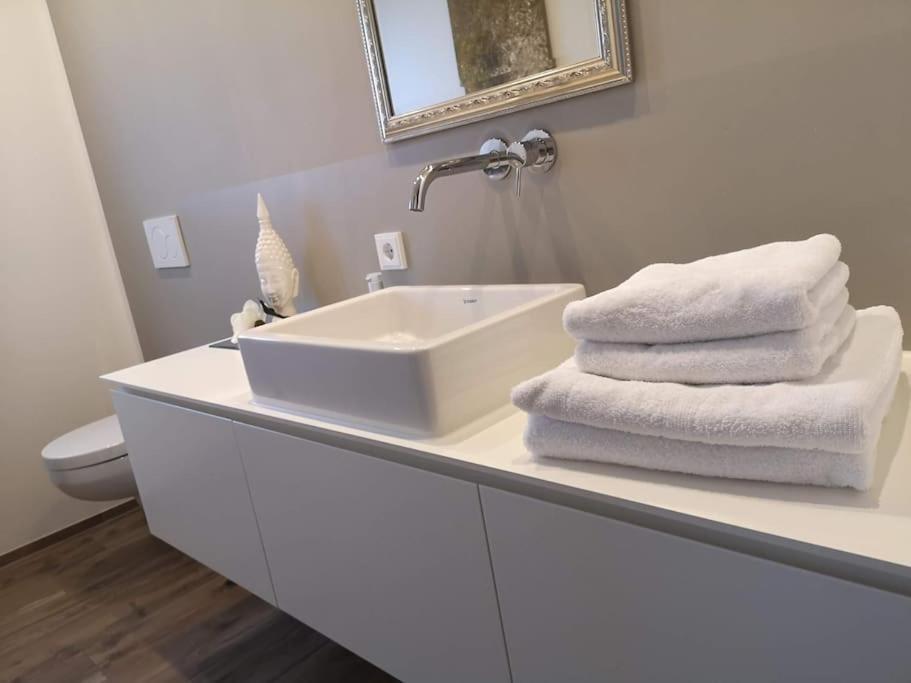 Wohnen Am Bach Apartment Haiming Luaran gambar